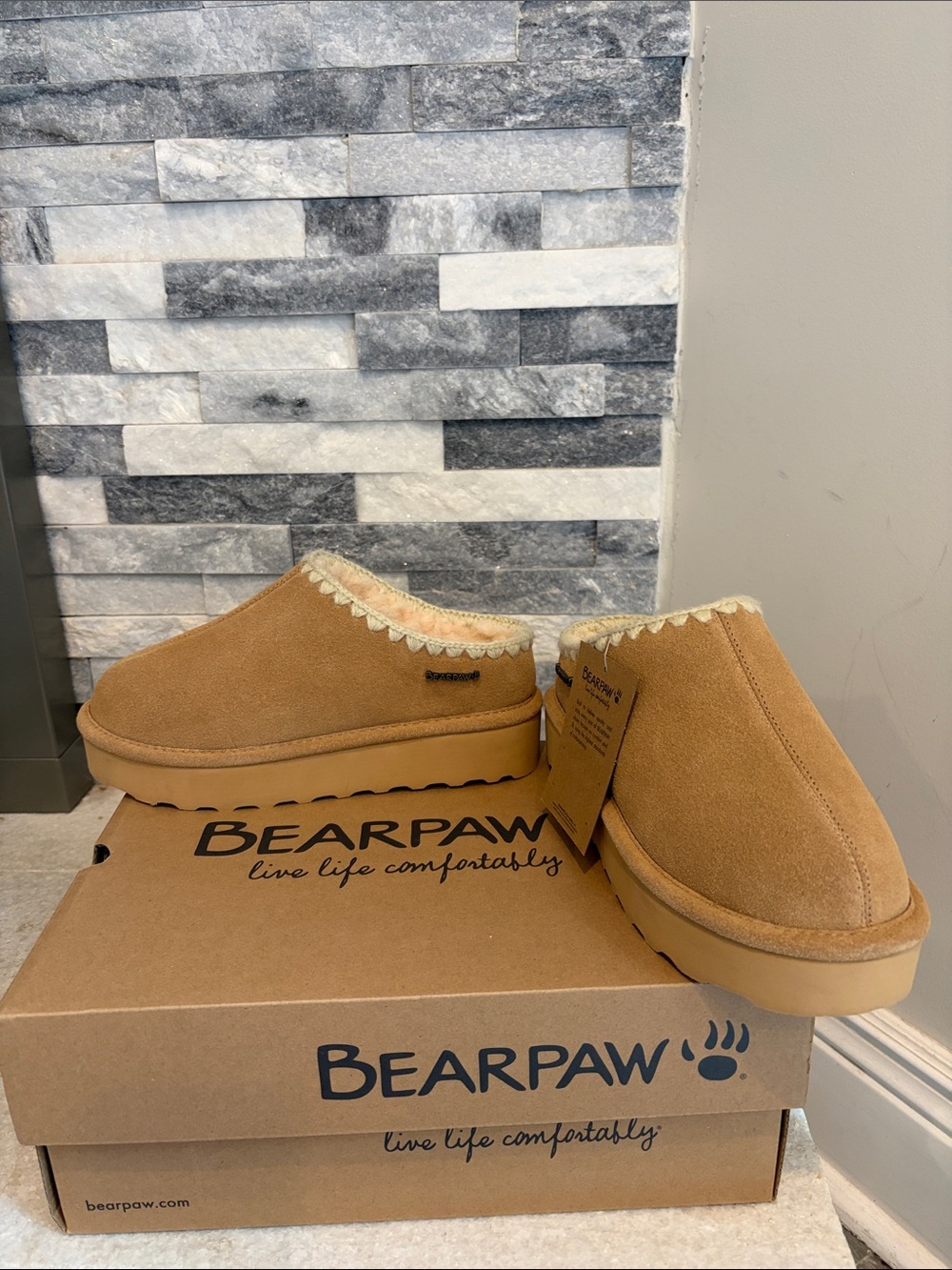 Bearpaw women's crochet martis platform slippers new in box size 7